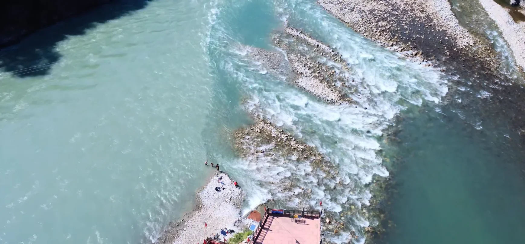 confluence of alaknanda and mandakini rivers at rudraprayag