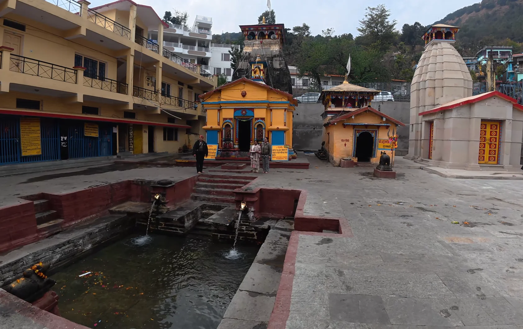vishawanath temple guptkashi and ardhanarishwar temple with manikarnika kund