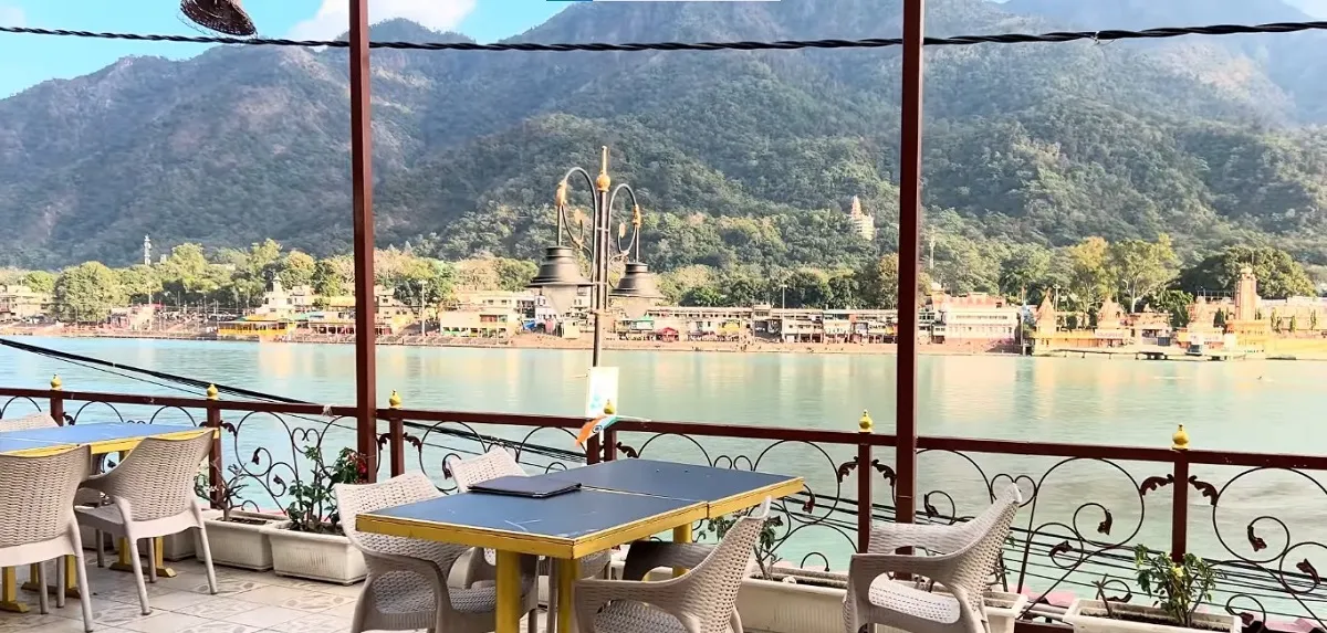 Ganga view resort at Rishikesh best for visiting at night
