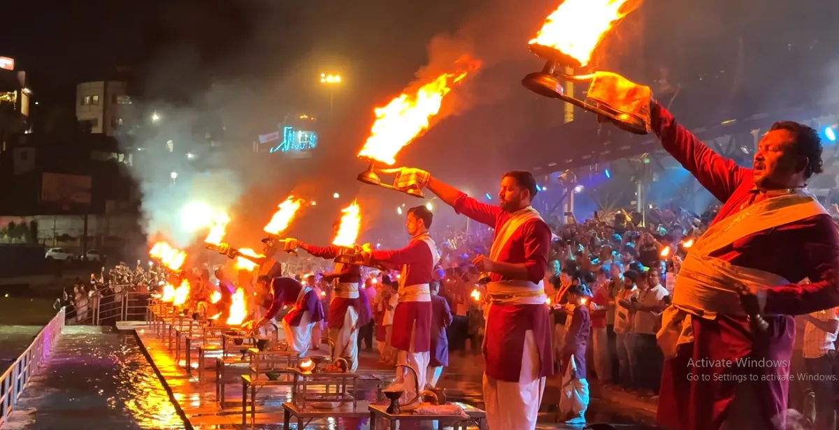 ganga aarti at Triveni Ghat