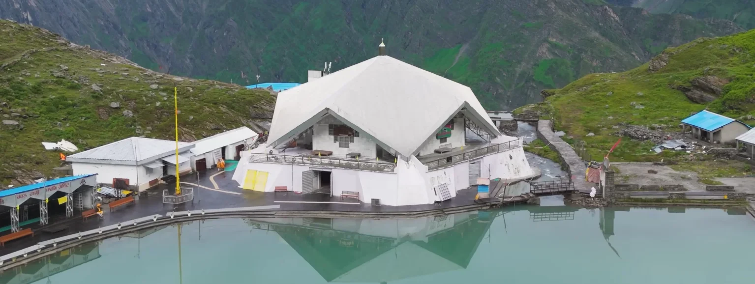 hemkund sahib gurudwara near badrinath