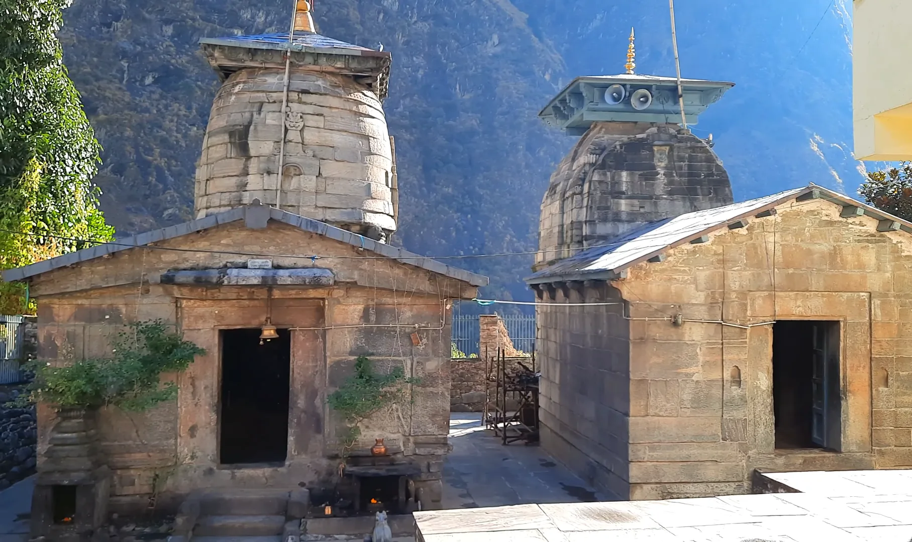 pandukeshwar temple yog dhyan badri temple