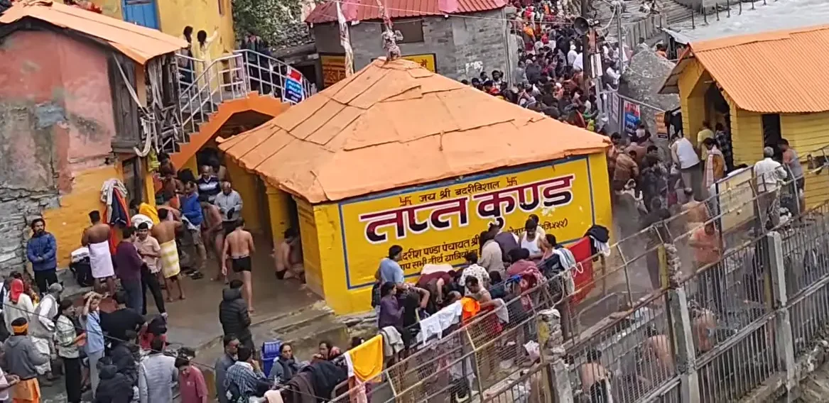 tapt kund and narad kund in badrinath