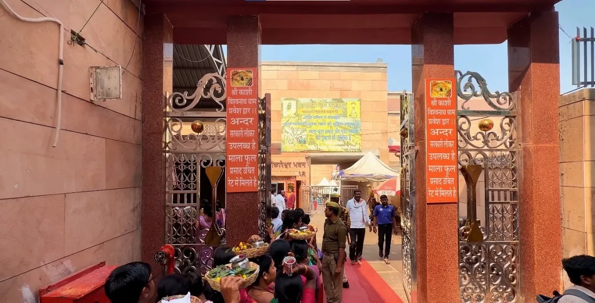 kashi vishwanth temple darshan line