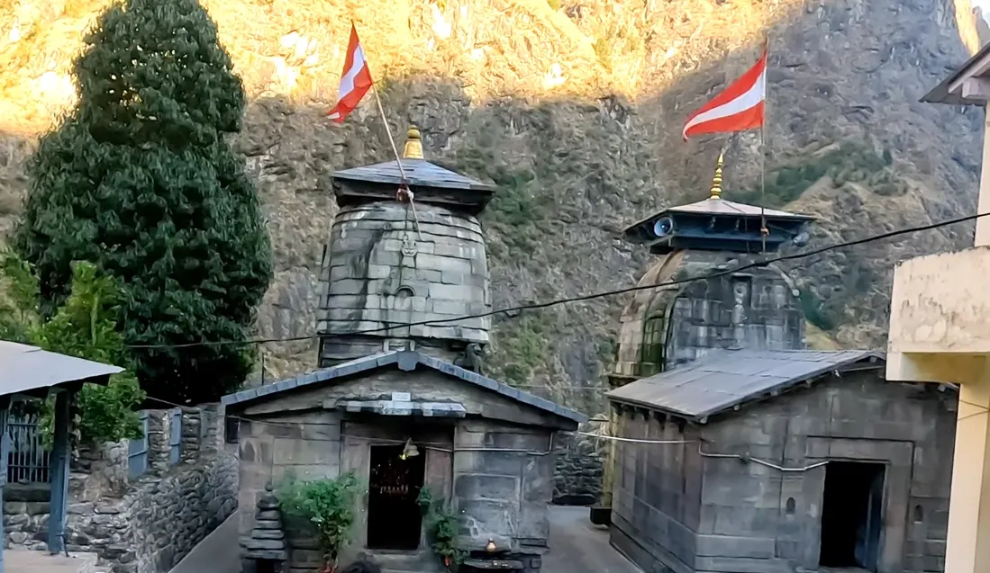 yog dhyan badri and vasudev temple in pandukeshwar
