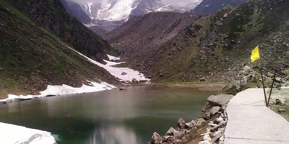 chorabari lake before 2013