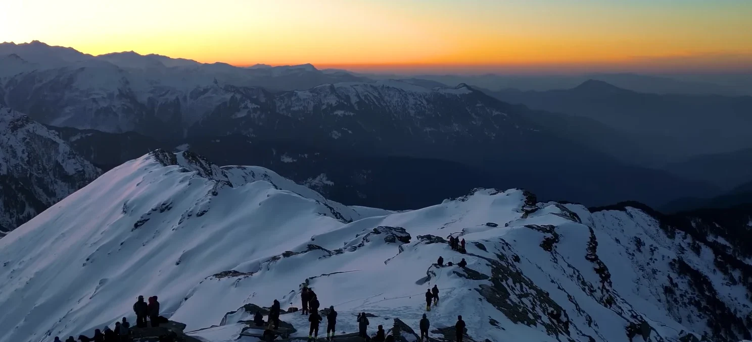 kedarkantha summit peak image