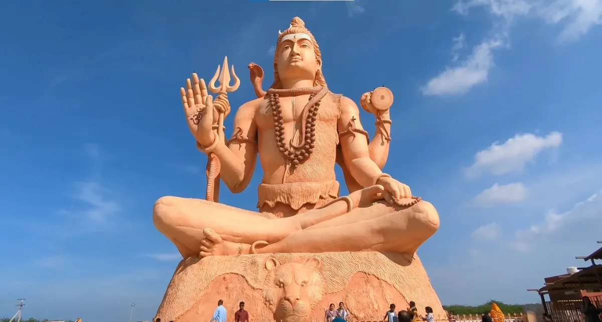 nageshwar shiva statue